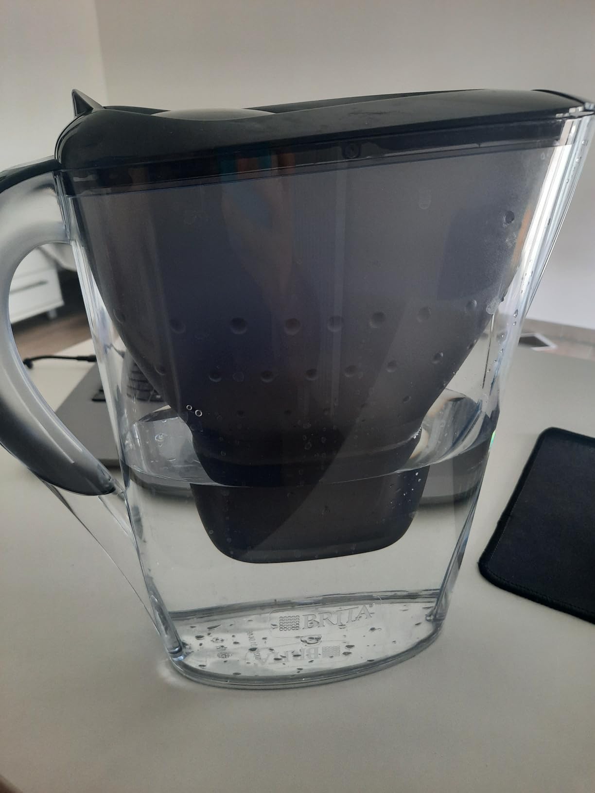 BRITA Marella Tischwasserfilter + 3x MAXTRA Pure Performance