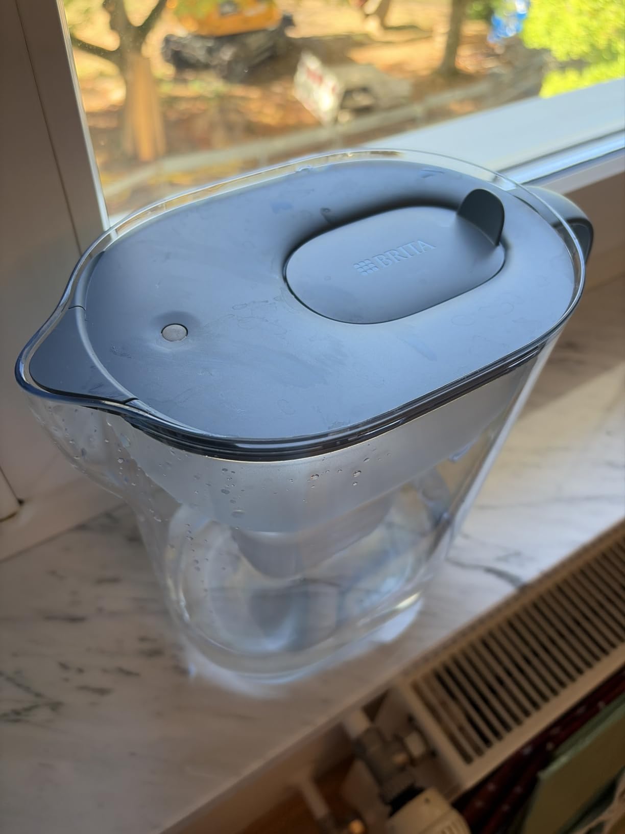 BRITA Style Essential XL Wasserfilterkanne sand 3,6 L Chlorfilter