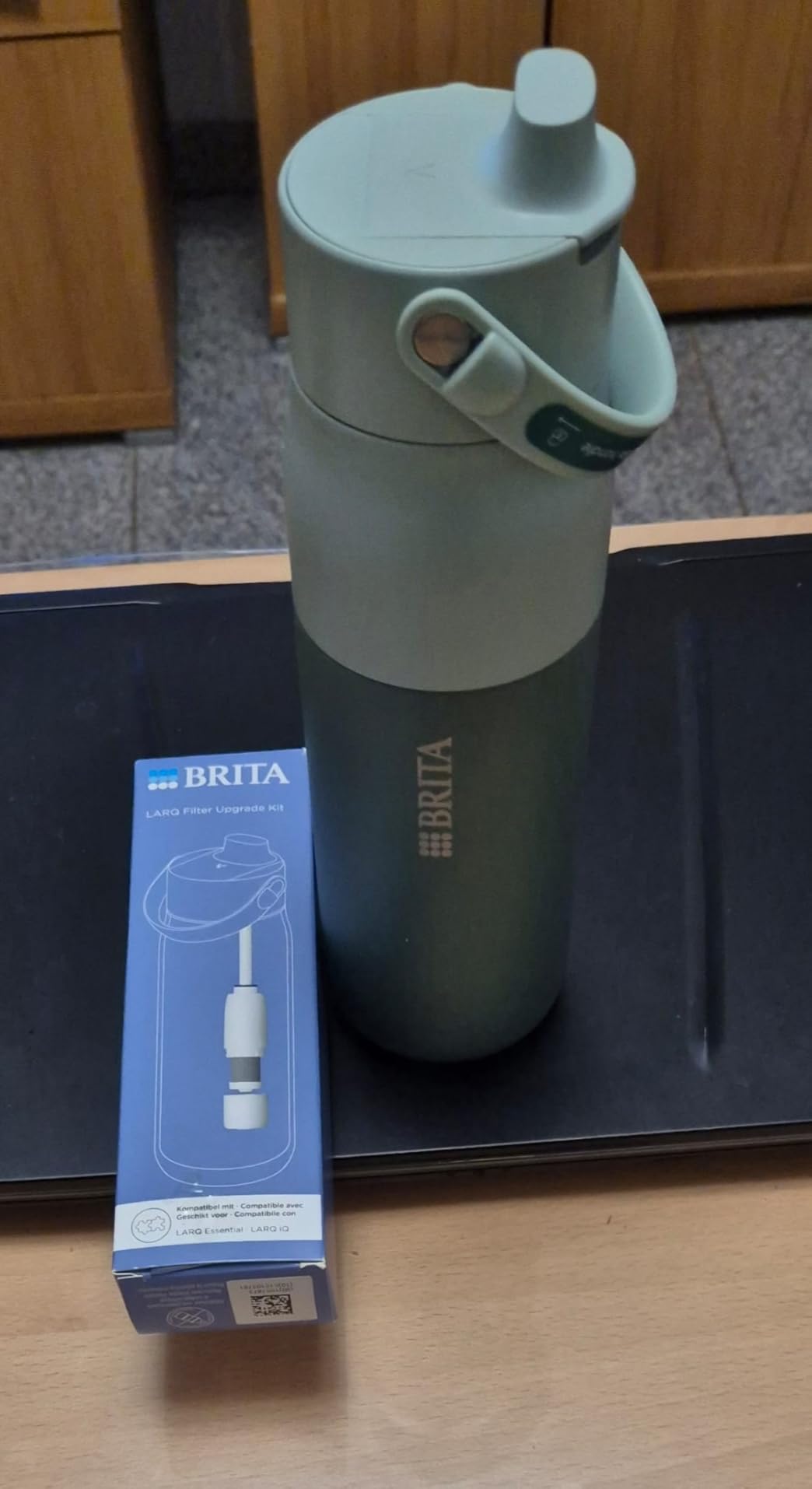 Brita MicroDisc LARQ Essential Filterflasche 680 ml weiß