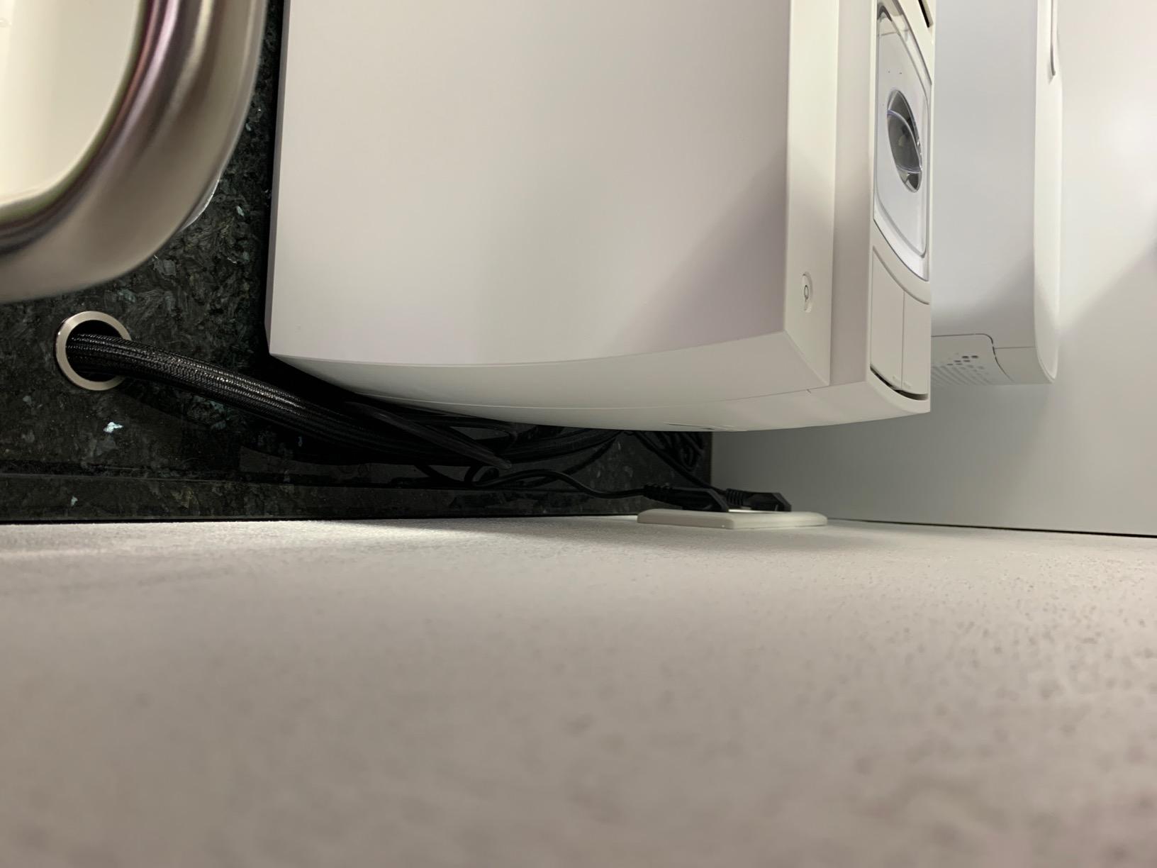 BRITA yource pro top Wasserspender still sprudelnd gekühlt
